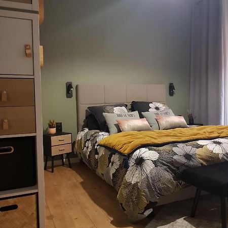 Le J&J Appartement Spacieux Climatise En Centre Ville سُت المظهر الخارجي الصورة