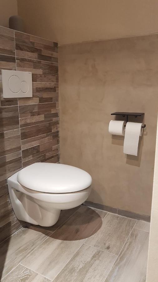 Le J&J Appartement Spacieux Climatise En Centre Ville سُت المظهر الخارجي الصورة