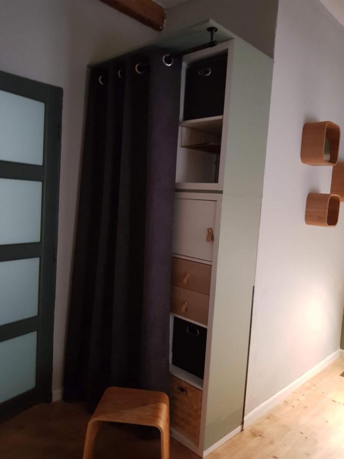 Le J&J Appartement Spacieux Climatise En Centre Ville سُت المظهر الخارجي الصورة