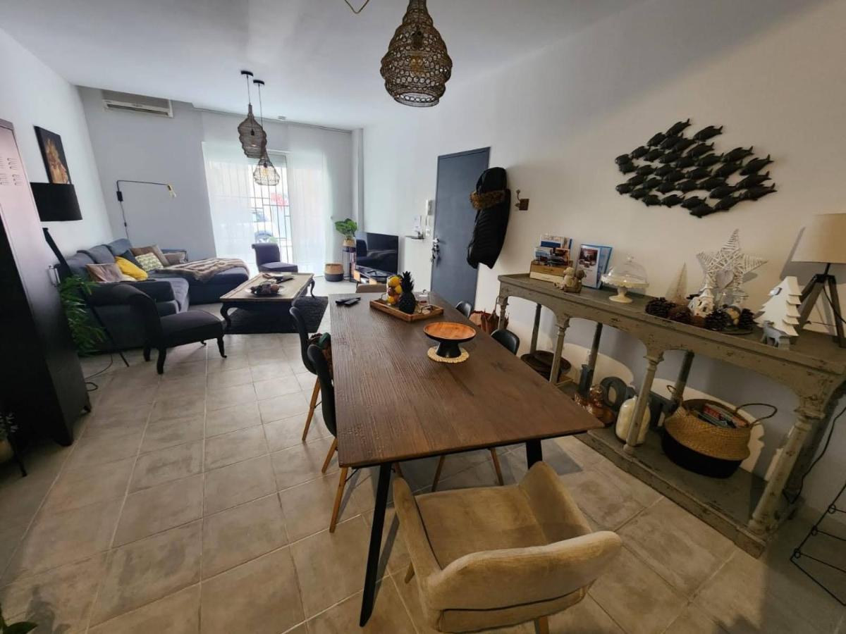 Le J&J Appartement Spacieux Climatise En Centre Ville سُت المظهر الخارجي الصورة