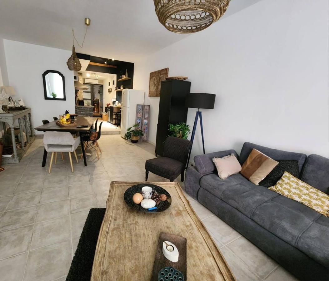 Le J&J Appartement Spacieux Climatise En Centre Ville سُت المظهر الخارجي الصورة