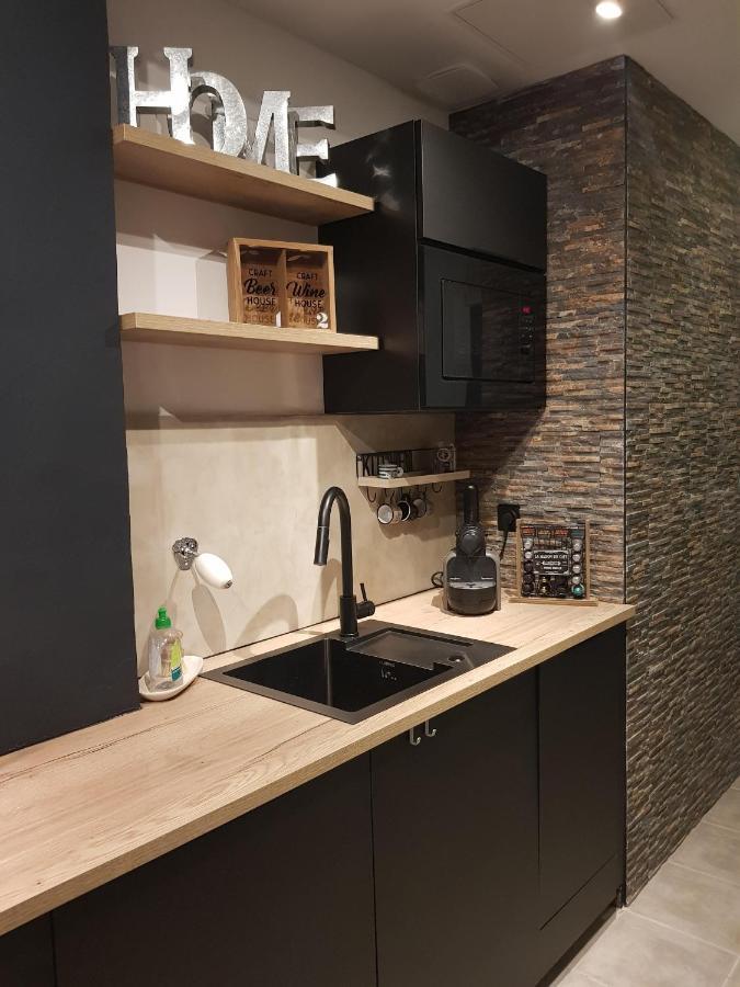 Le J&J Appartement Spacieux Climatise En Centre Ville سُت المظهر الخارجي الصورة