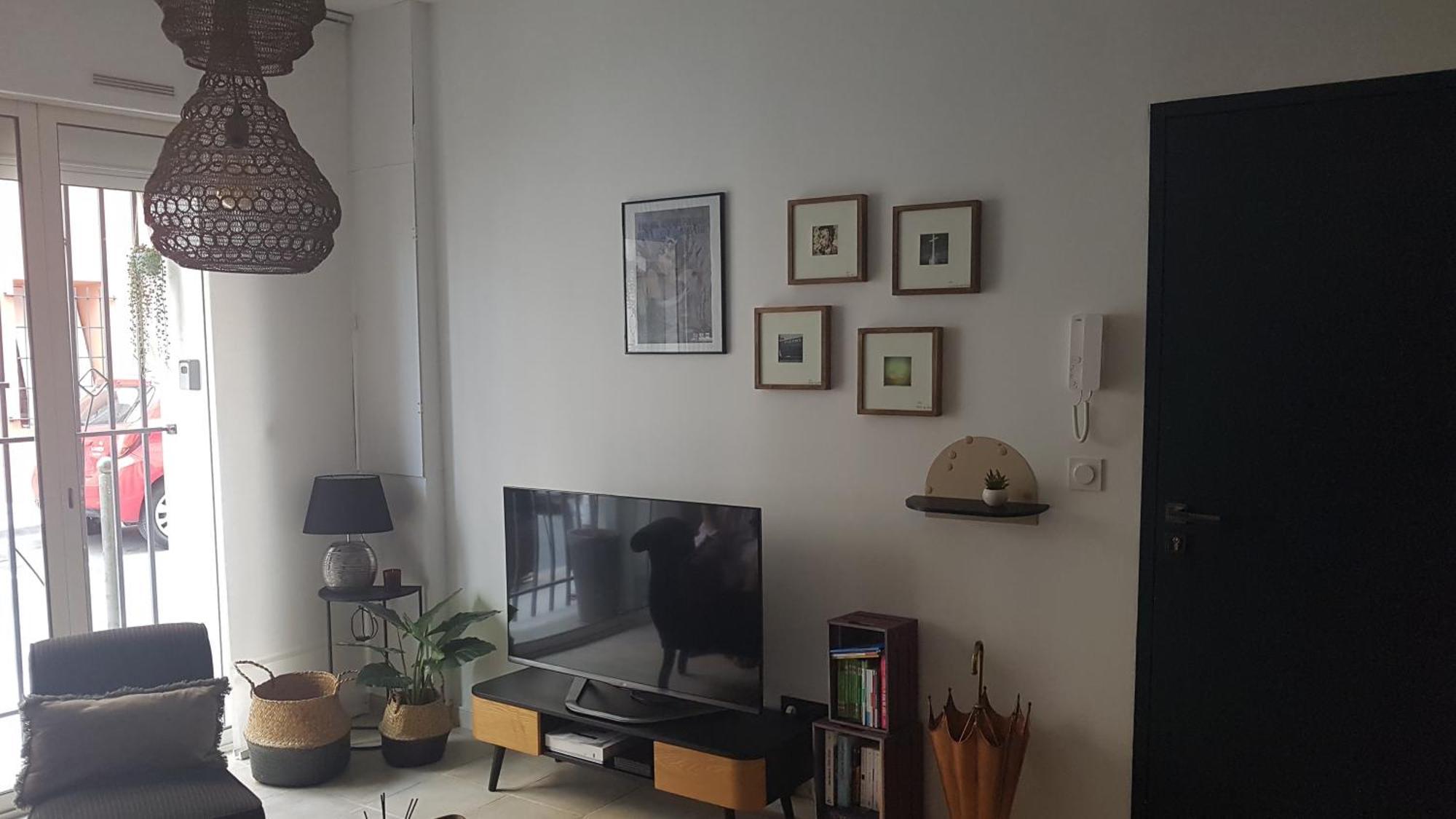 Le J&J Appartement Spacieux Climatise En Centre Ville سُت المظهر الخارجي الصورة