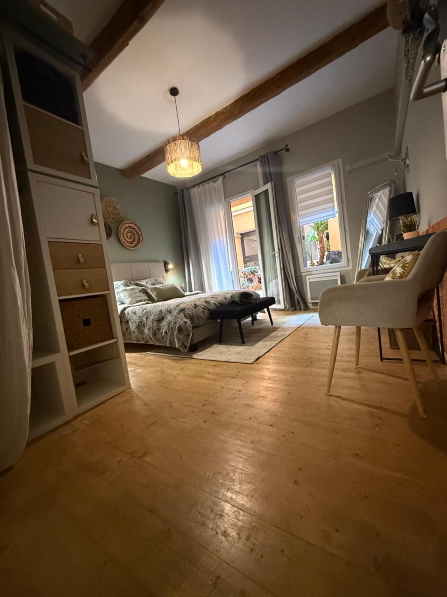 Le J&J Appartement Spacieux Climatise En Centre Ville سُت المظهر الخارجي الصورة